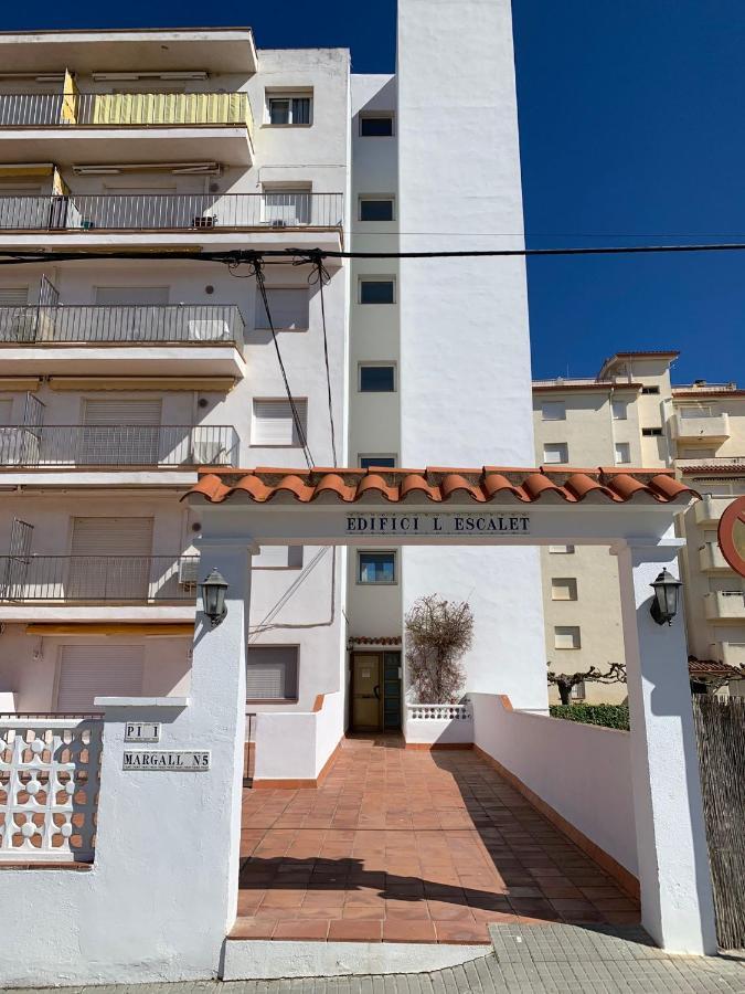 Cosy Apartment In L Escala, 7 Mins Walk To The Closest Beach, Riells L' Escala المظهر الخارجي الصورة