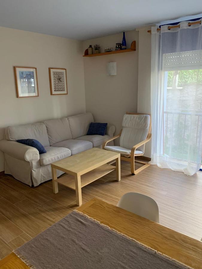 Cosy Apartment In L Escala, 7 Mins Walk To The Closest Beach, Riells L' Escala المظهر الخارجي الصورة